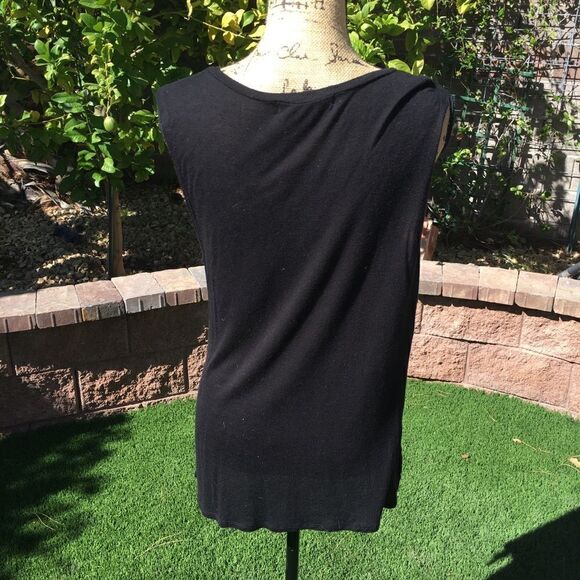 ONE ❤️ CLOTHING “Discover Your Own Paradise” Black Graphic Tank Top – Size M - Picture 3 of 5